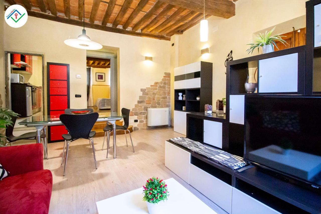 Antica Piazza Apartment By Tuscanywego Lucca Buitenkant foto