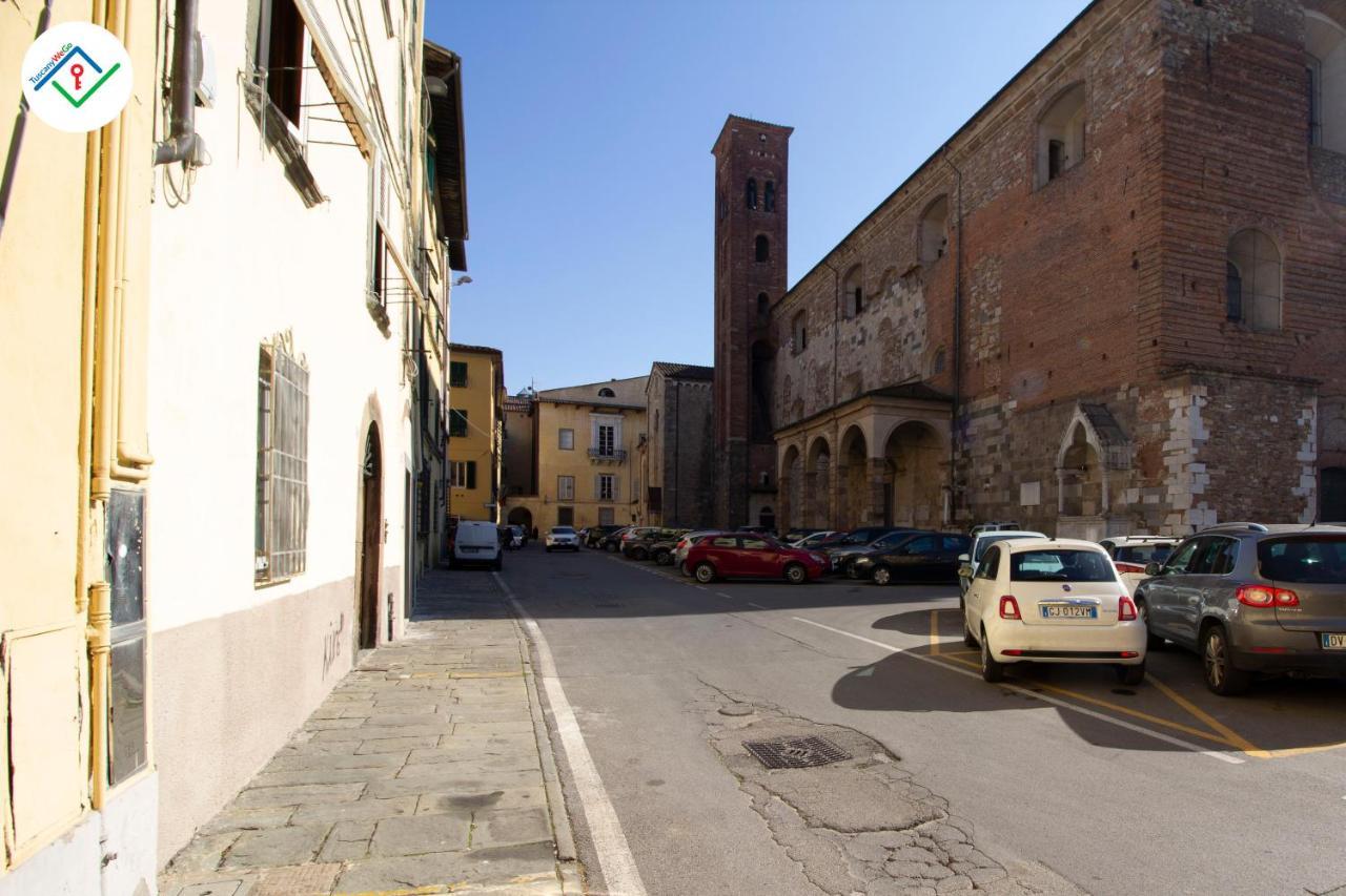 Antica Piazza Apartment By Tuscanywego Lucca Buitenkant foto