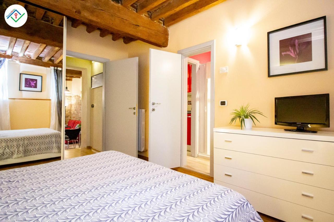 Antica Piazza Apartment By Tuscanywego Lucca Buitenkant foto